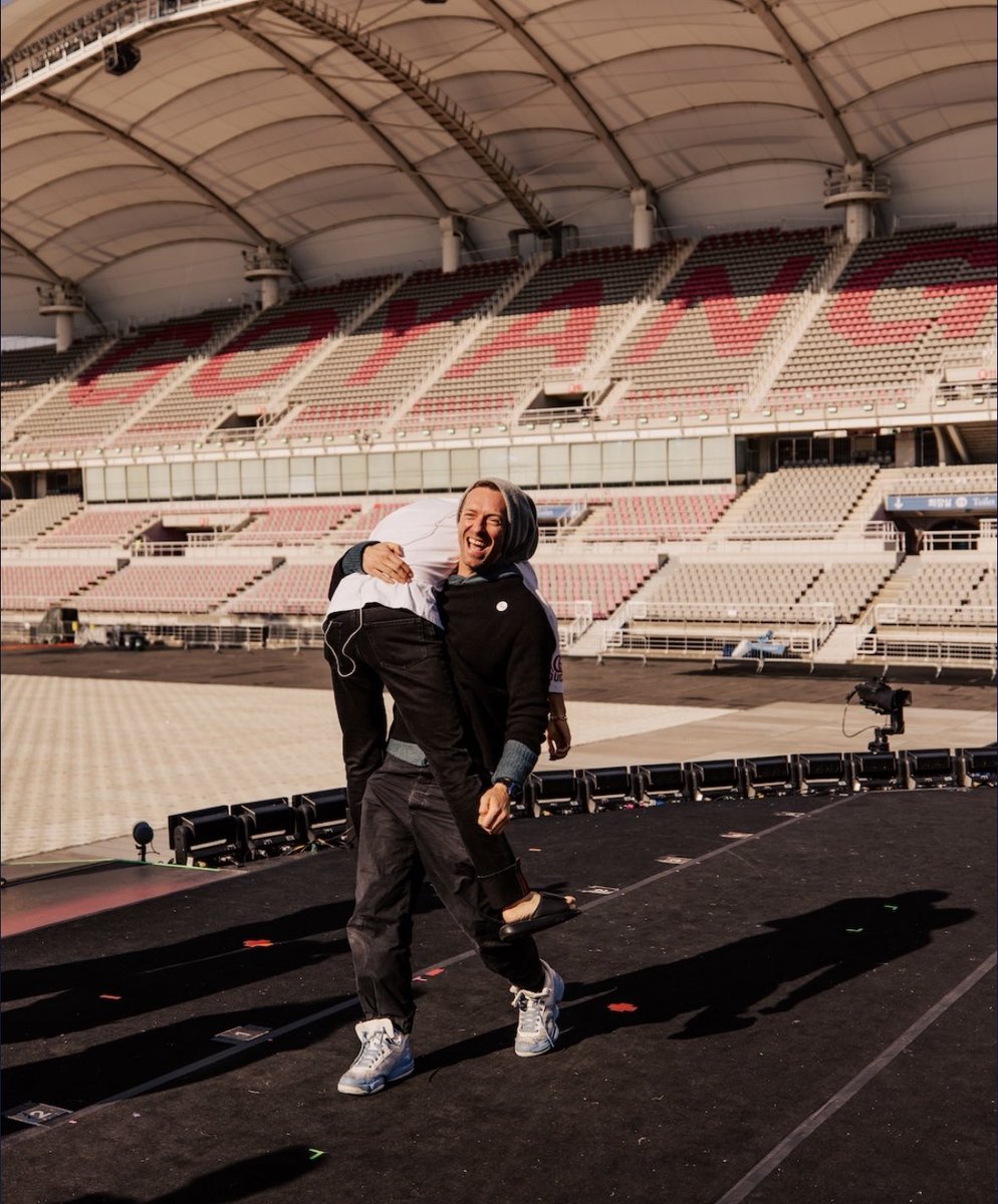 Coldplay Canada tweet media