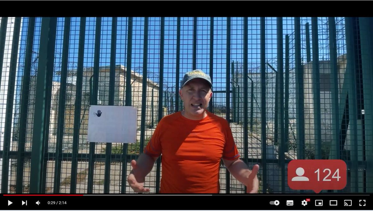 EdDieresis's tweet image. &quot;Un enemigo invisible provoca inexplicables incidentes climáticos en una recóndita población de Islandia, #Arnarstapi. Ese poderoso enemigo está detrás de acontecimientos sorprendentes en todo el planeta&quot;. Es el argumento de &quot;Arnarstapi&quot;, de @riverolavic editorialdieresis.com/producto/arnar…