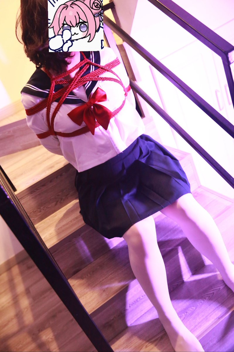 楼梯转角

被缚：<a href="/Wuuxiao_57/">芜枫晓 Maplena</a>
🪢：<a href="/Kirin_Wang_De/">是白澤W～</a>
📸：<a href="/AryaoHo/">是好喝的波子味汽水！</a>

#男娘 #伪娘 #男の娘 #捆绑 #拘束  #束缚 #緊縛 #绳艺 #shibari