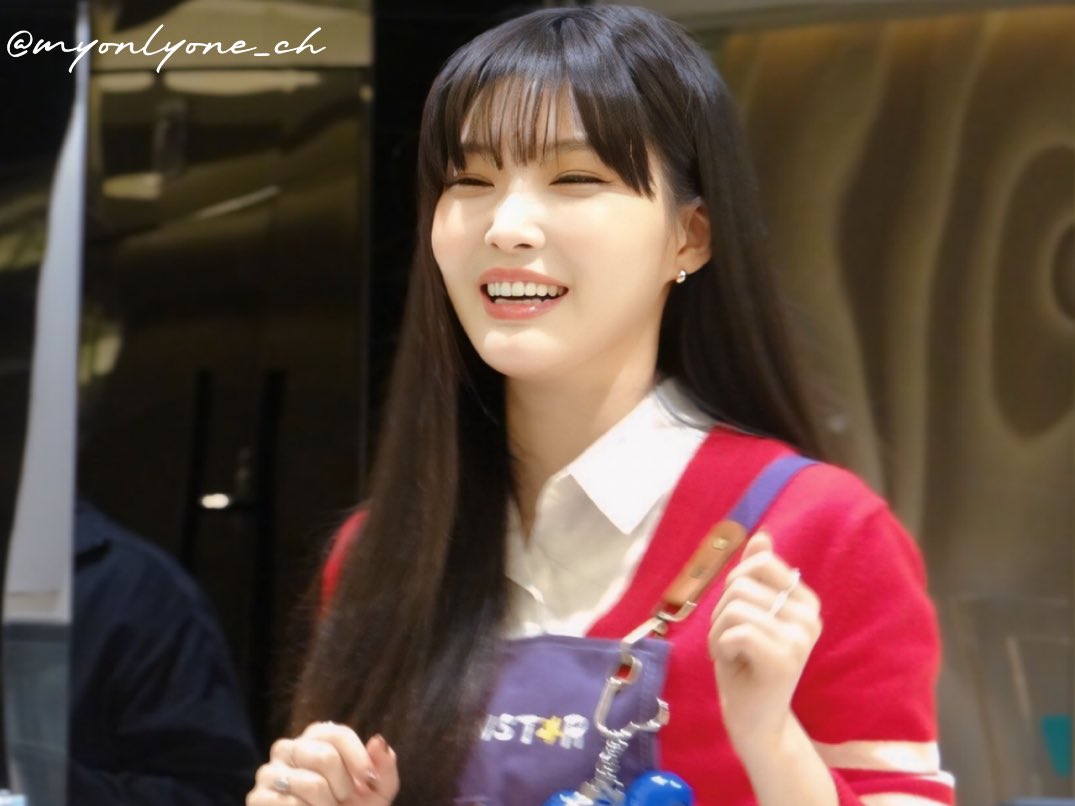 myonlyone_ch's tweet photo. 20250426 K-MONSTAR  COFFEE TIME

#CHUNGHA #청하 @CH_CHUN9HA https://t.co/BOmi58XOT2