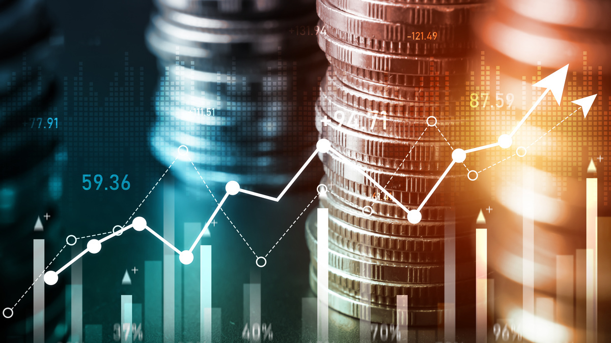 📢 Volgens de #flashraming groeide de Belgische economie in het eerste kwartaal van 2025 met 0,4 %. De toegevoegde waarde bleef stabiel in de industrie. In de #diensten en de #bouwnijverheid steeg ze 📈 met respectievelijk 0,4 % en 0,9 %. 👇 
nbb.be/doc/dq/n/dq3/h…