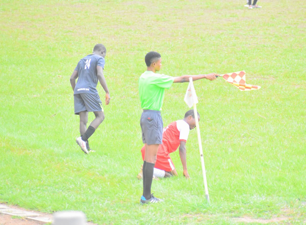 gbo_la_han25's tweet photo. Running the line with precision- AR duties in full effect 🤍🐻❄️
@KwasuOfficial
@kwasuanonymous
#Refereelife
#football
#NLO
#osogbo
#footballofficial
#MATCHDAY https://t.co/dlJqrzp4A3