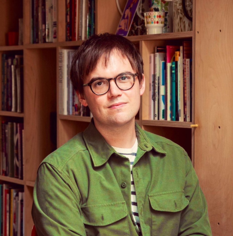 .<a href="/SceptreBooks/">Sceptre Books</a> has won a four-way auction for Like a Cat Loves a Bird: The Nine Lives of Muriel Spark, a new biography by James Bailey (<a href="/james_j_bailey/">James</a>)

bookbrunch.co.uk/page/article-d…  (£)