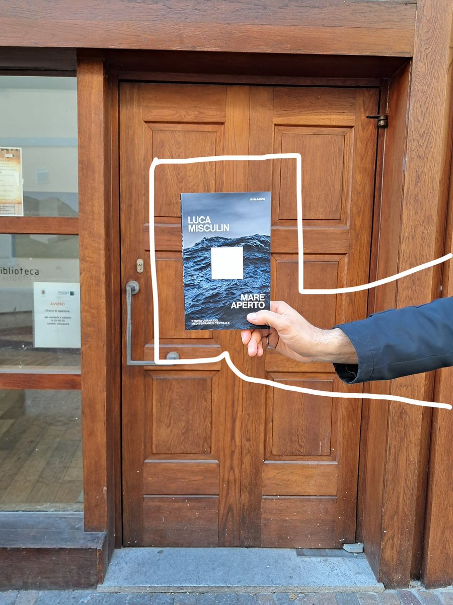 Questa sera alle 21 in Biblioteca a #Lodi la presentazione di Mare aperto (<a href="/Einaudieditore/">Einaudi editore</a>) con <a href="/lmisculin/">Luca Misculin</a> e <a href="/silvia_sinibald/">Silvia Sinibaldi</a> #29aprile