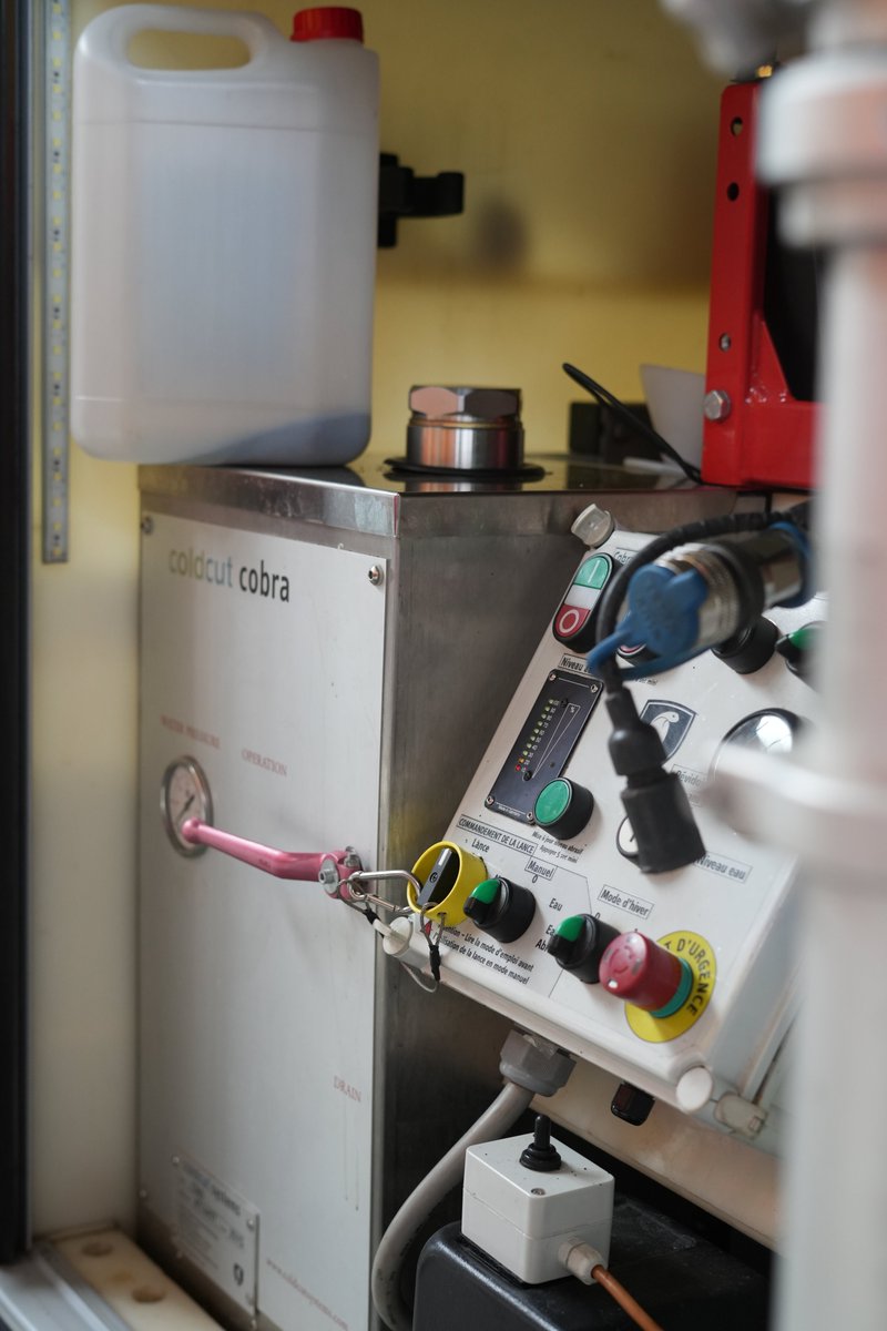 #Innovation | L’adaptabilité des #SIS est primordiale pour poursuivre efficacement leur mission de protection. Le Sdis 91 ne déroge pas à cette règle notamment avec l'actuel essai de la lance perforante (VLPERF) de type COBRA ⬇️
sdis91.fr/le-sdis-experi…