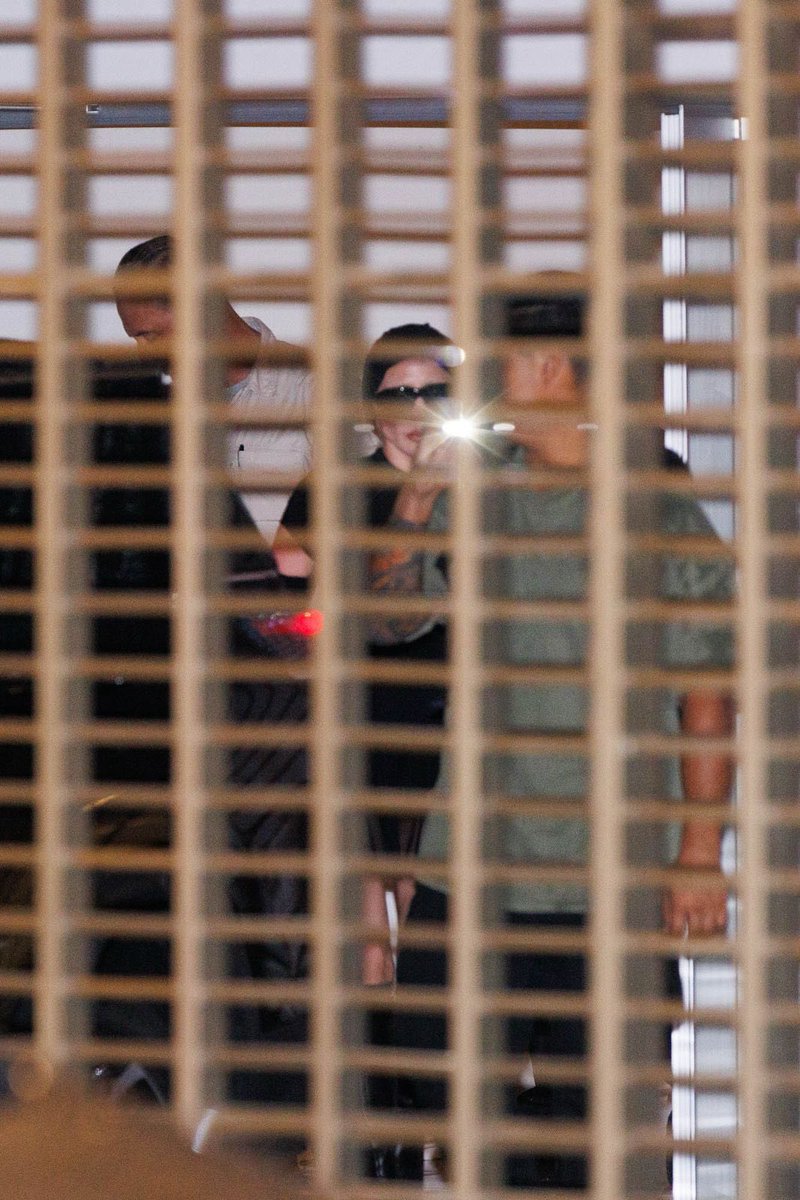 Primeiras imagens de Lady Gaga chegando no Brasil hoje. ❤️🇧🇷🥹

É real ela já está entre nós! ❤️😭

#GAGACABANA #TodoMundoNoRio