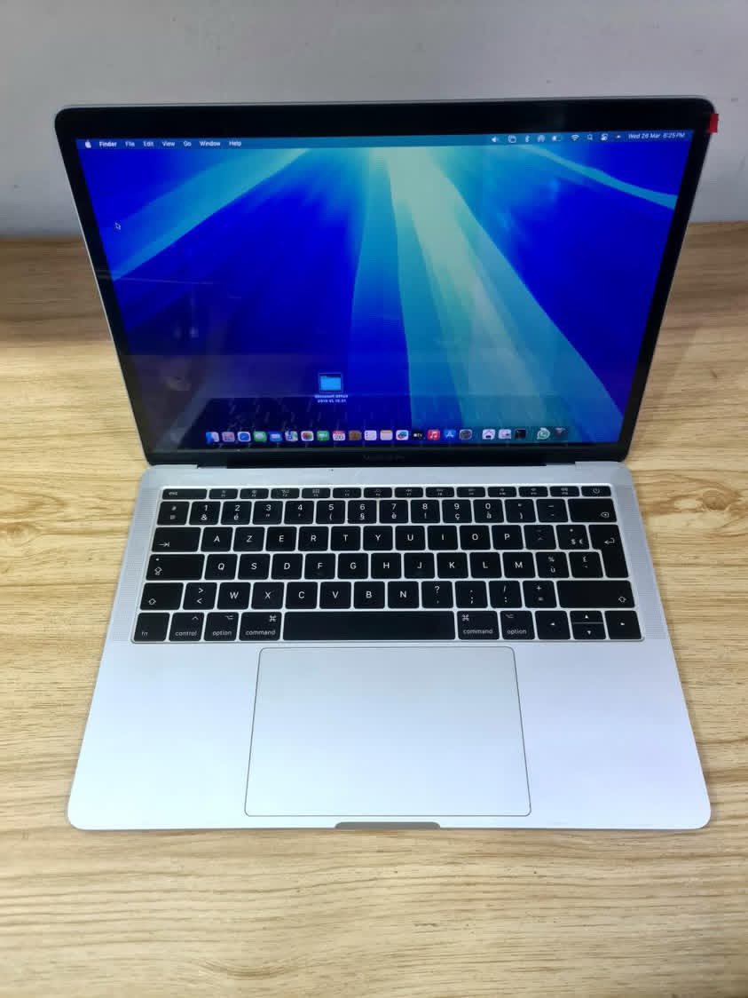 s0muah's tweet photo. anoda falaa deal!
tap in 

MacBook PRO 2017
INTEL CORE i5, 2.3GHz DUAL-CORE 3.6GHz MAX, WITH 64MB OF eDRAM
256GB SSD 
8GB RAM 
INTEL IRIS PLUS GRAPHICS 640
KEYBOARD BACKLIT 
13.3 INCHES LED 2K SCREEN SIZE
MacOS SEQUOIA INSTALLED
🏷️ GH¢ 5.5k https://t.co/7fo2sFsgNp