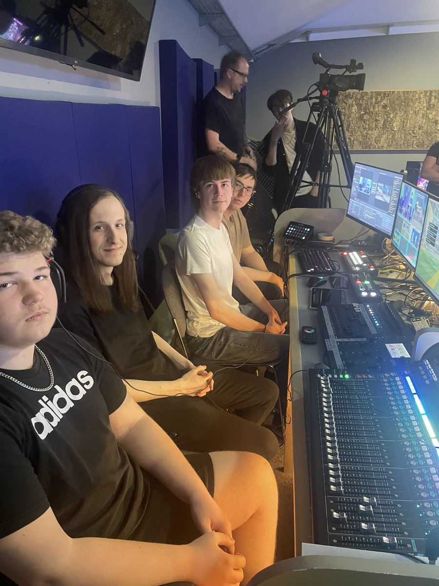 The faces behind the scenes of our #streaming and #shoutcasting, doing everything they can to make sure it runs smoothly!