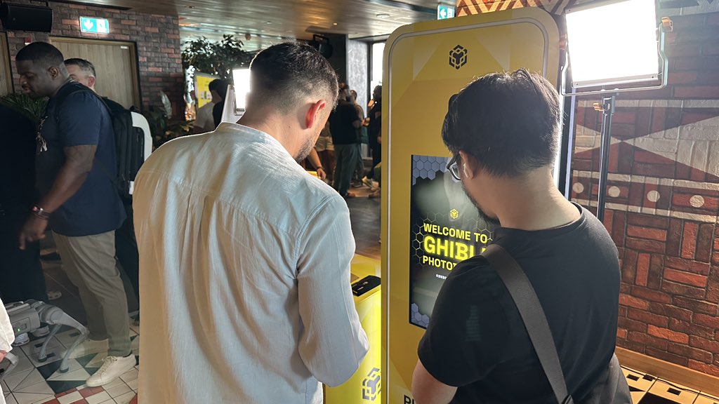 Coco (Community Take Over) tweet media