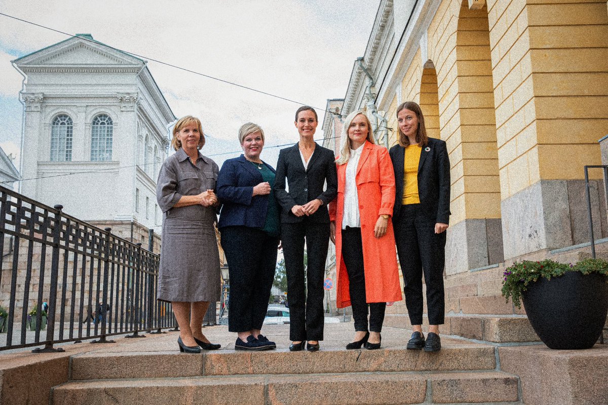 Luojan kiitos koronapandemia sattui Marinin hallituksen aikana.

Jos pandemia olisi iskenyt Orpon hallituksen aikana, tilanne olisi ollut tuhoisa. Samaan aikaan kun sairaalat olisi täyttynyt, Orpo ja Purra olisi istunut kädet taskuissa puhumassa talouskurista. Terveydenhuollosta