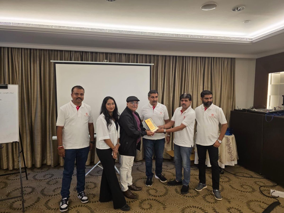 techvistar_IT's tweet image. 🌟 On Saturday, April 19th, 2025, Tech Vistar IT Solutions Pvt Ltd proudly hosted its much-anticipated event — the Growth Summit 2025 — under the powerful theme, “United in Vision, Unstoppable in Action.
#GrowthSummit2025 #TechVistarITSolutions #VisionToAction #LeadershipMatters