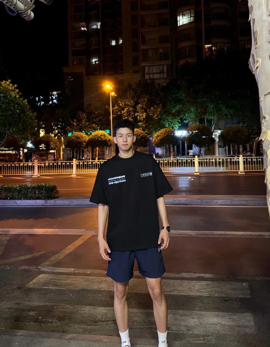 今晚附近的哥哥有时间吗   处男哥哥优先     来我家操尿你    还是去你家操翻你     来叼着我的大鸡巴坐上来嘛    插进你骚逼打桩日骚穴。

#同城附近私聊优先 男大 #安全第一 #合适可深交 https://t.co/igeBJe6Jx1