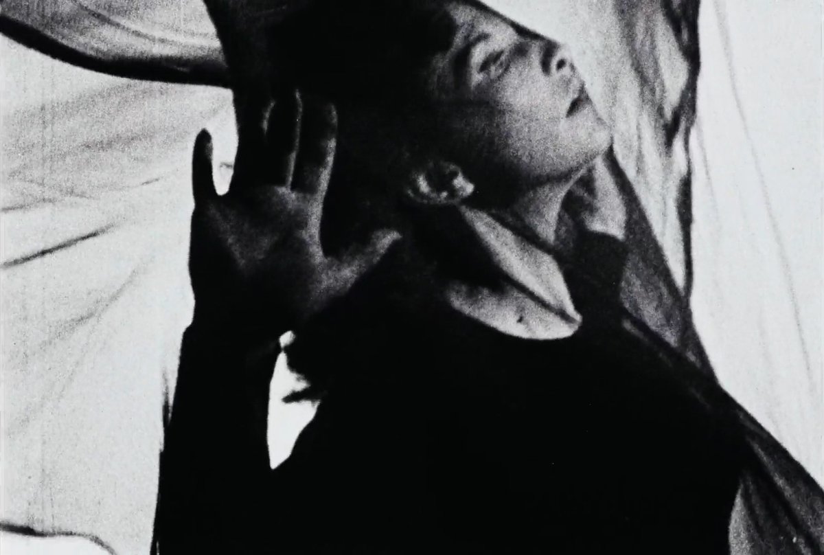 mubi's tweet photo. MESHES OF THE AFTERNOON (Maya Deren and Alexander Hammid, 1943.) https://t.co/TT0lWEOsaS