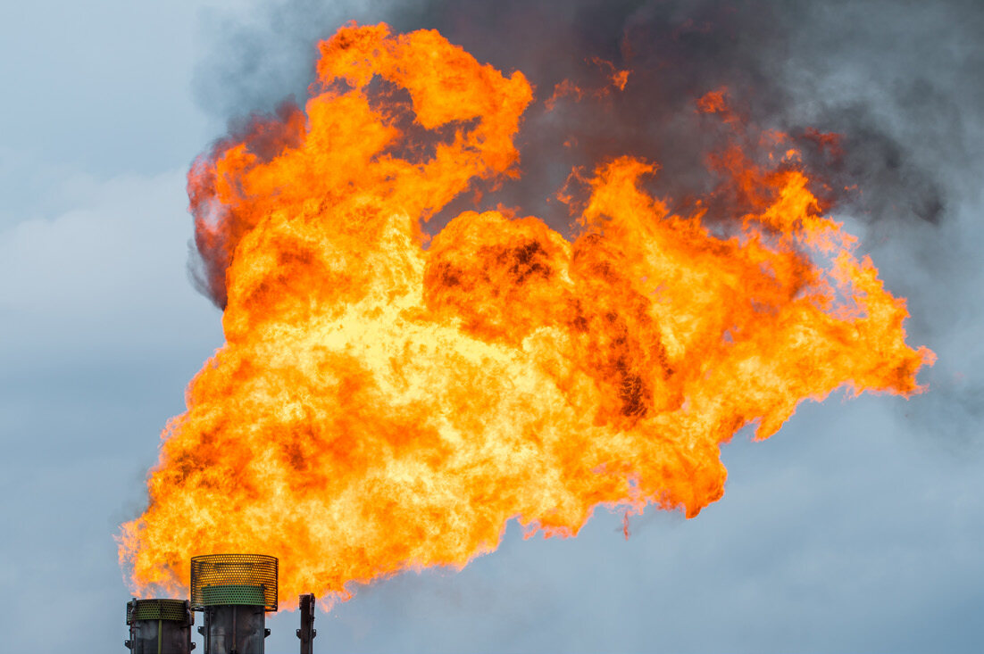 The #MiddleEast flares 50 billion cubic meters of natural gas annually, releasing harmful gases like methane and hydrogen sulphide, threatening health and the environment. #GasDetection is crucial for early leak detection ensuring safety and compliance. eu1.hubs.ly/H0jHgzG0