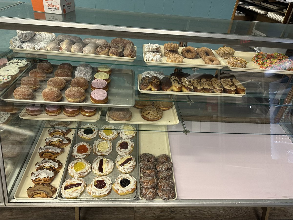 Liebermann’s And Beyond Bakery tweet media