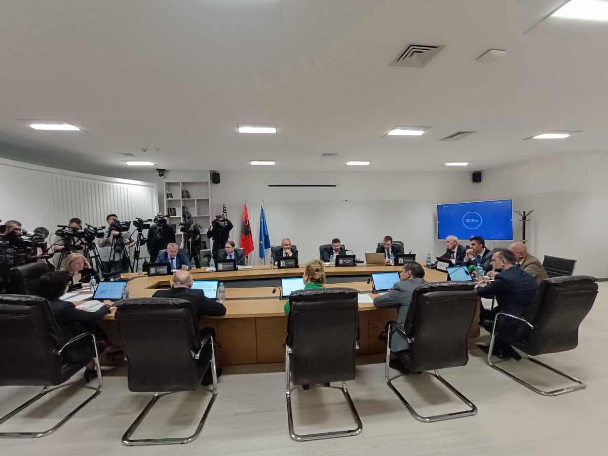 KLP_al's tweet image. 🗣️ Raportimi i Prokurorit të Përgjithshëm, z. Olsian Çela, mbi veprimtarinë vjetore të strukturës, 2024📝
🗣️The Prosecutor General, Olsian Çela, presenting the annual report on the activity of the structure for 2024
#prosectution #hpc #klp #annualreport