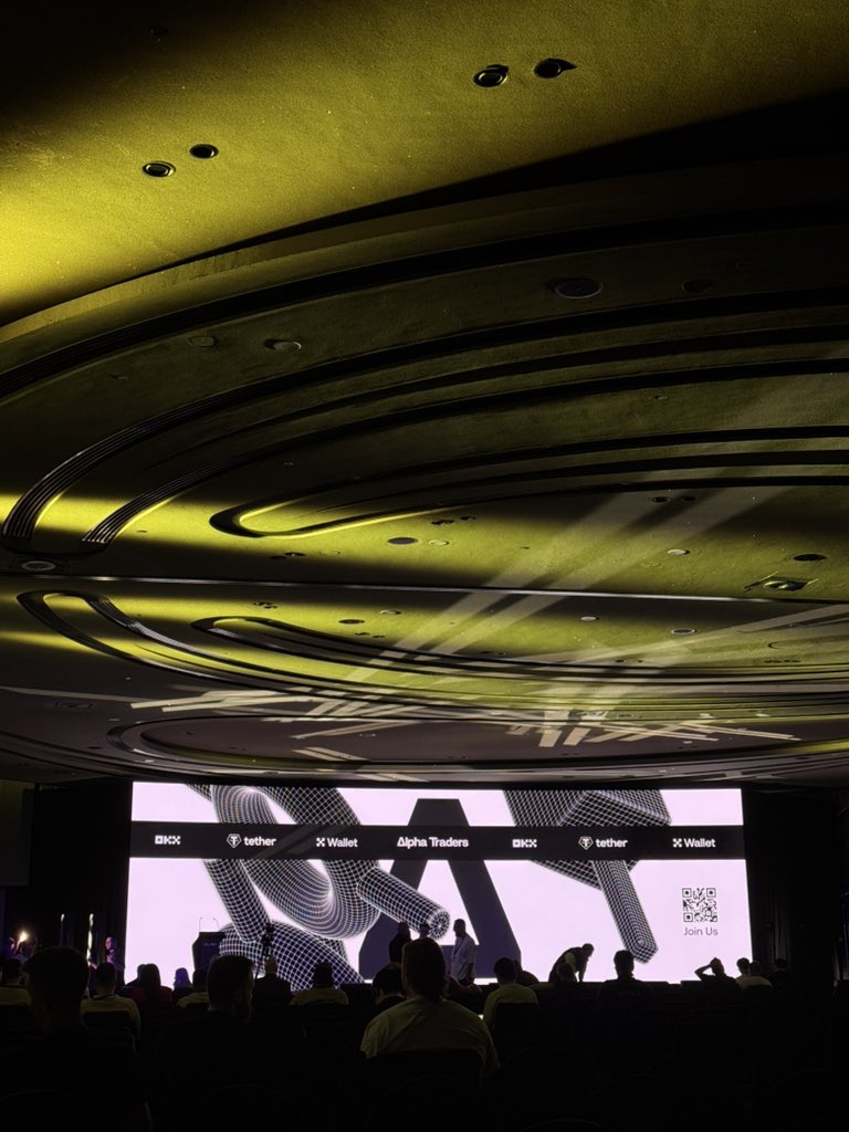 ilodiwow's tweet photo. Look where I’m at! 

@okx once again hosting a great event at Dubai! @AlphaTraders__ summit has just started with speeches from notable speakers. Don’t miss it today. 👏

With OKX, you would never fade the trenches, right? 🧠🫵

#OkxAlphaTraders #GenO #AlphaTradersSummit https://t.co/gGBWpGLV75
