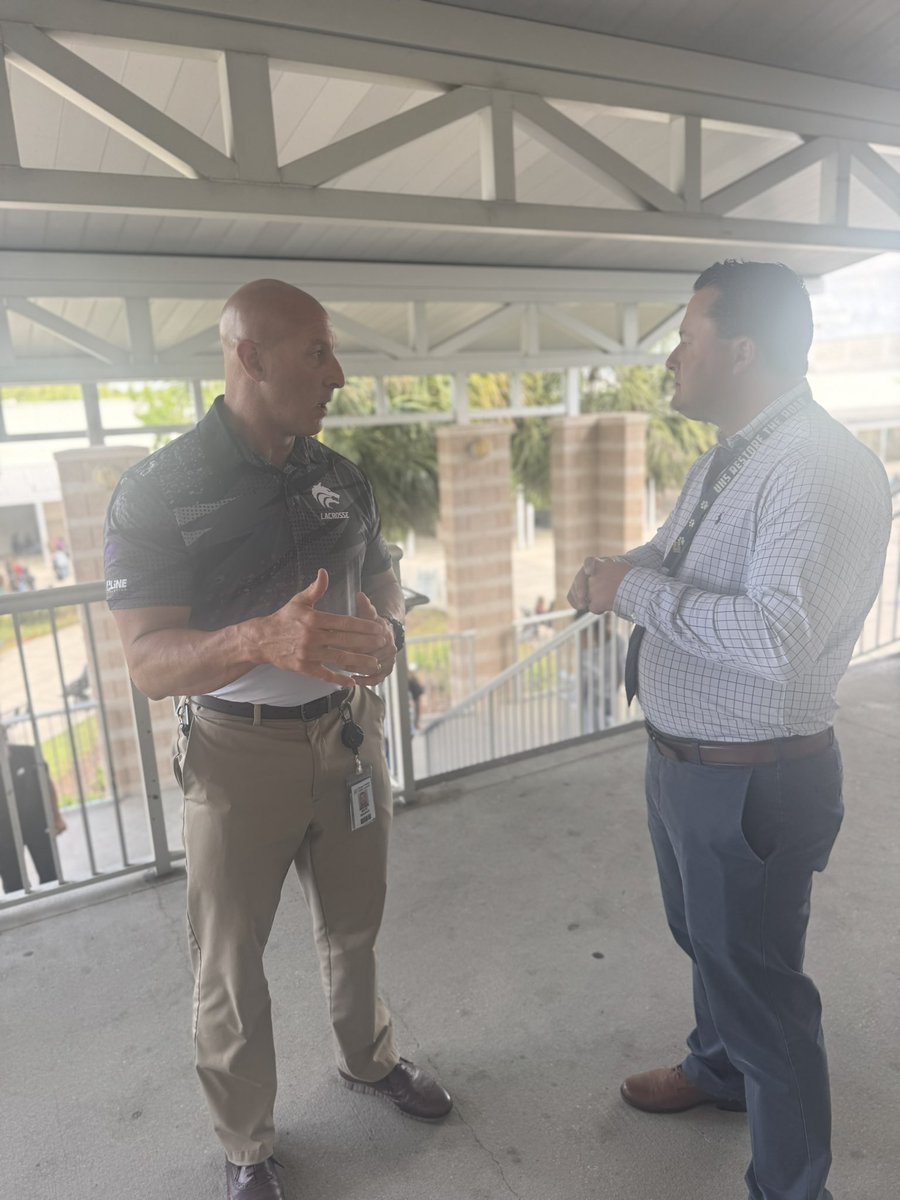 CSO_OCPS's tweet photo. Final Collaborative Coaching Walk at Timber Creek High with Principal Wasko and Principal Ott—non-evaluative coaching in action! Supporting growth through partnership and reflection. #CSOLEAD #CollaborativeCoaching @DrShulerCSO @OCPSnews @maria_f_vazquez https://t.co/S35wmeLlR5