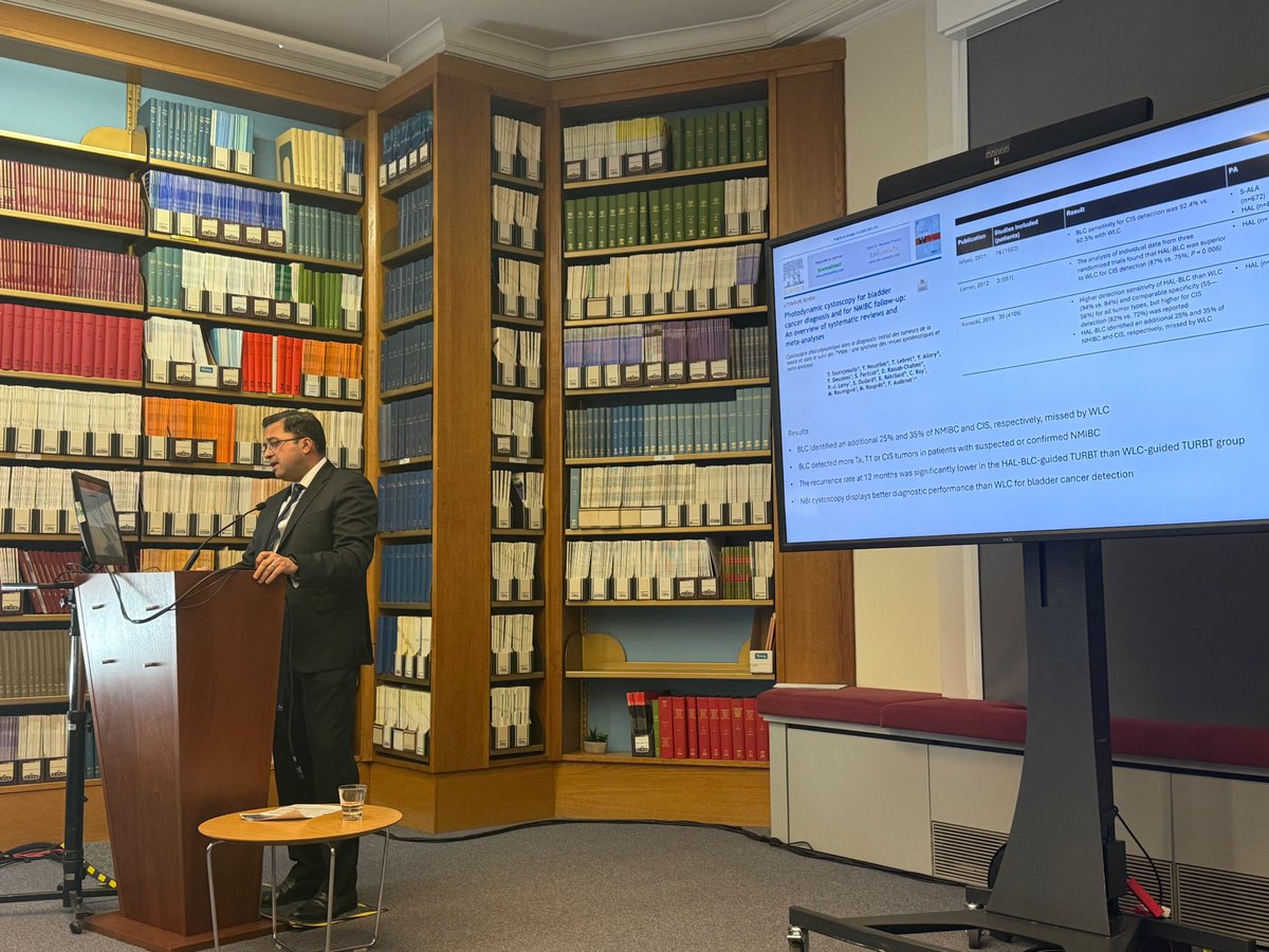 Bernadett Szabados (@b_szabados) on Twitter photo <a href="/nikhilvasdevuro/">Prof Nikhil Vasdev</a> giving a stellar talk about #TURBT #bluelight
#BladderCancer #NMIBC #BladderCancerAcademy <a href="/nikhilvasdevuro/">Prof Nikhil Vasdev</a> giving a stellar talk about #TURBT #bluelight
#BladderCancer #NMIBC #BladderCancerAcademy