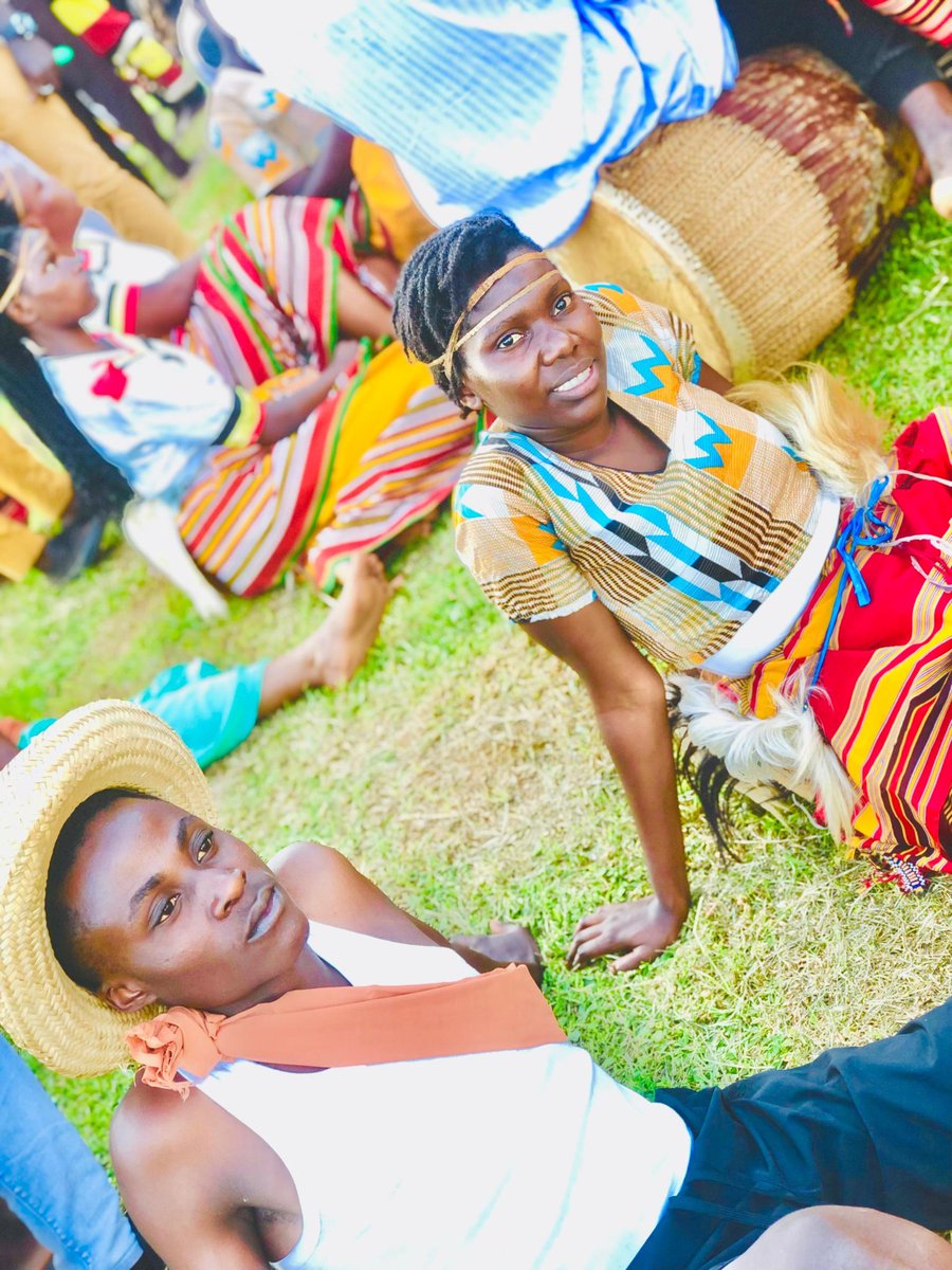 Kuno omuganda akuyita kugwa makowuukowu
Nanti nga tumaze okubiibya