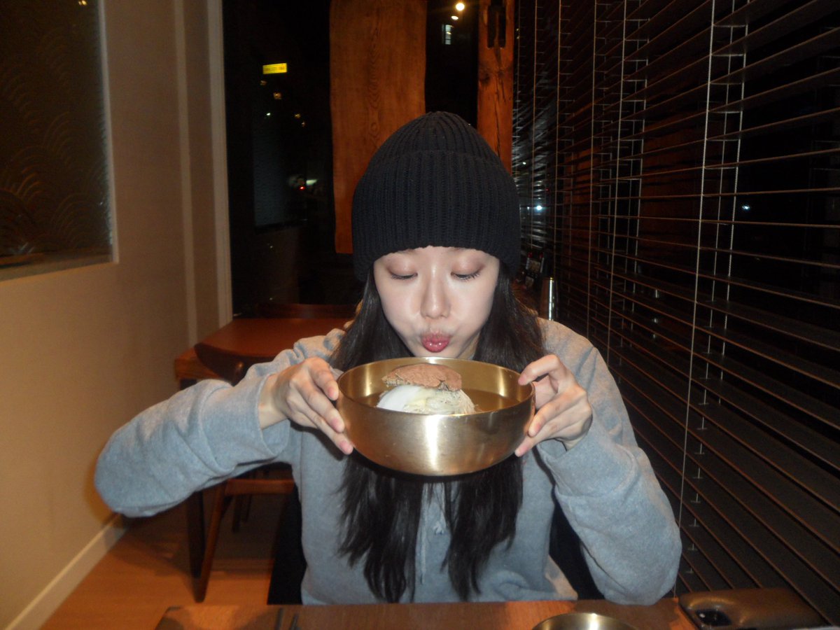 디카 이나은 너무 아름다우다...