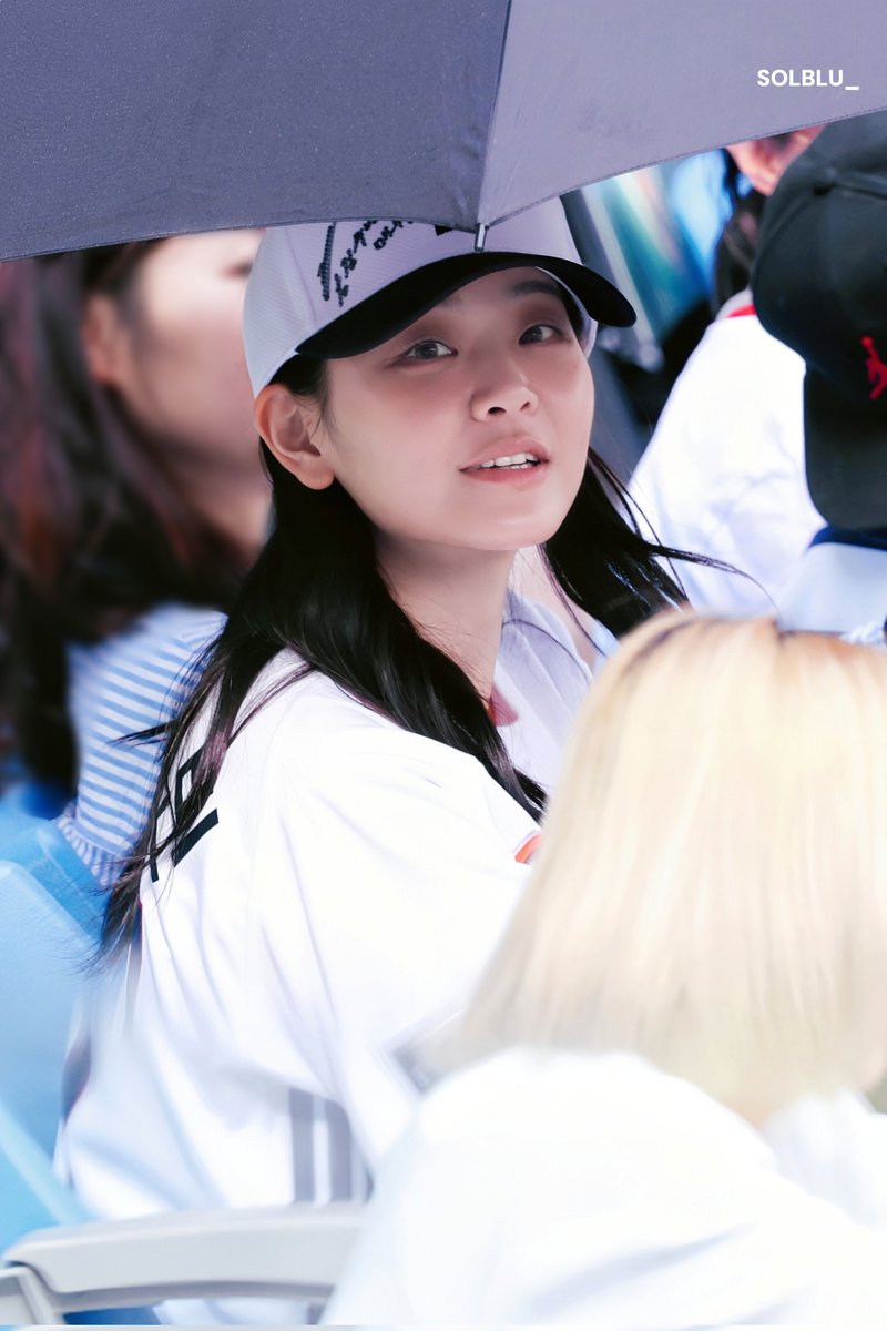 solblu_'s tweet photo. 250427 두산 시구 HQ
#정수빈 #ChungSuBin @chungsubin47 https://t.co/Rm4ySblpwN