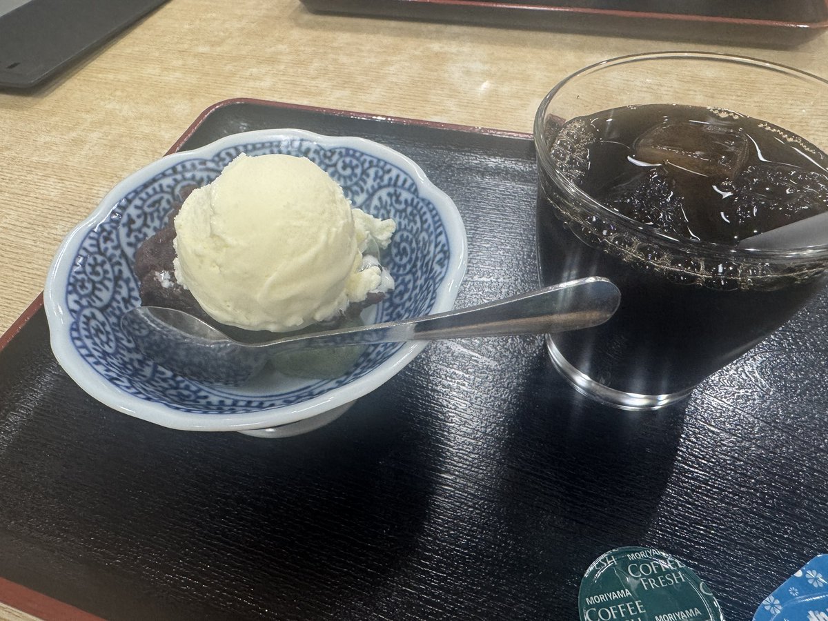 今日もスペシャルハッピーな撮影でした📷✨下町撮影良いですなあ〜✨
幸せお手土産を頂き大満足で帰宅するわし🤤❤️
いつもありがとうございます☺️✨