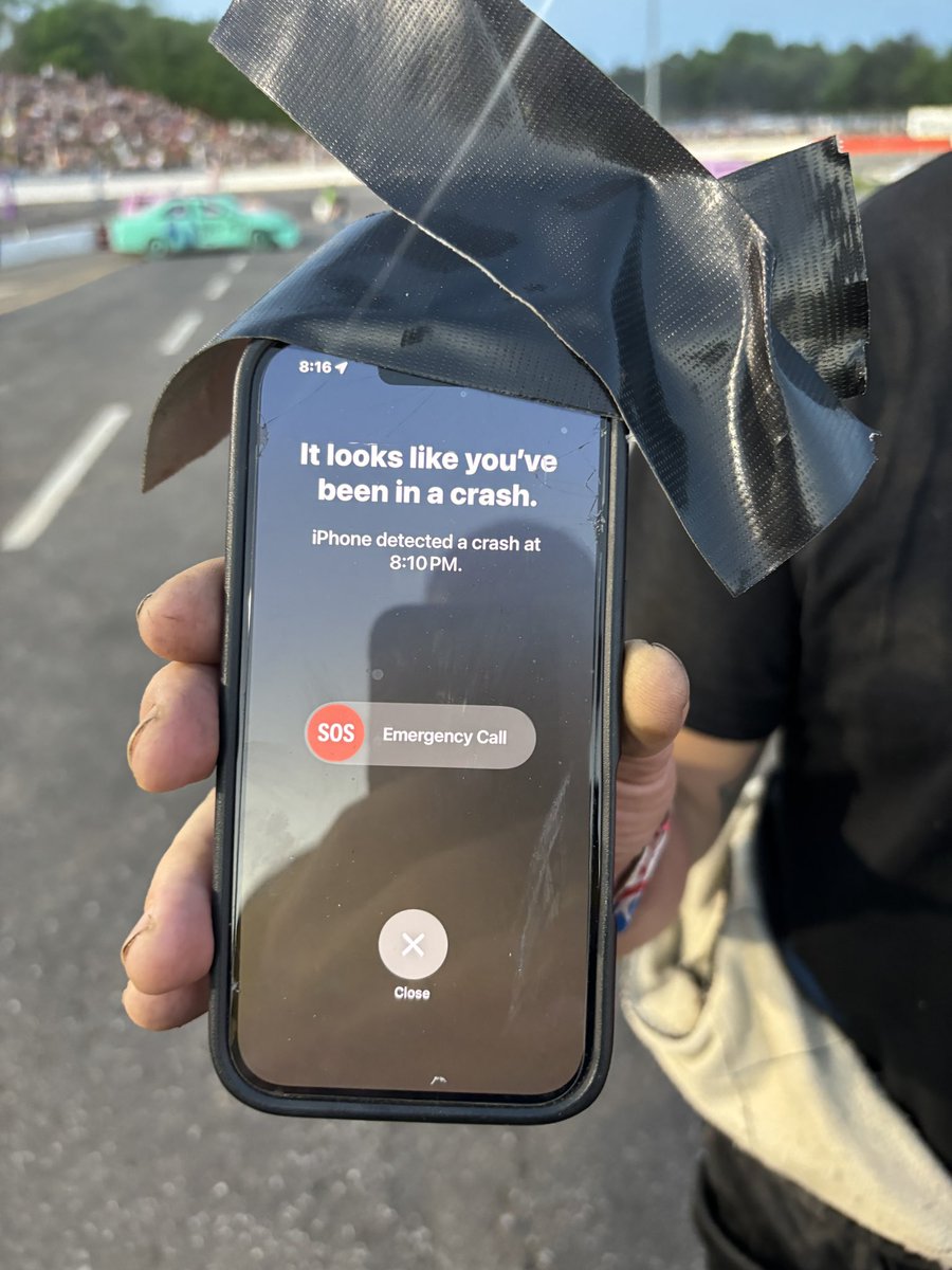Mostunts's tweet image. Using the speedometer app for a car jump and they wanted to rat on me... 😆 💥