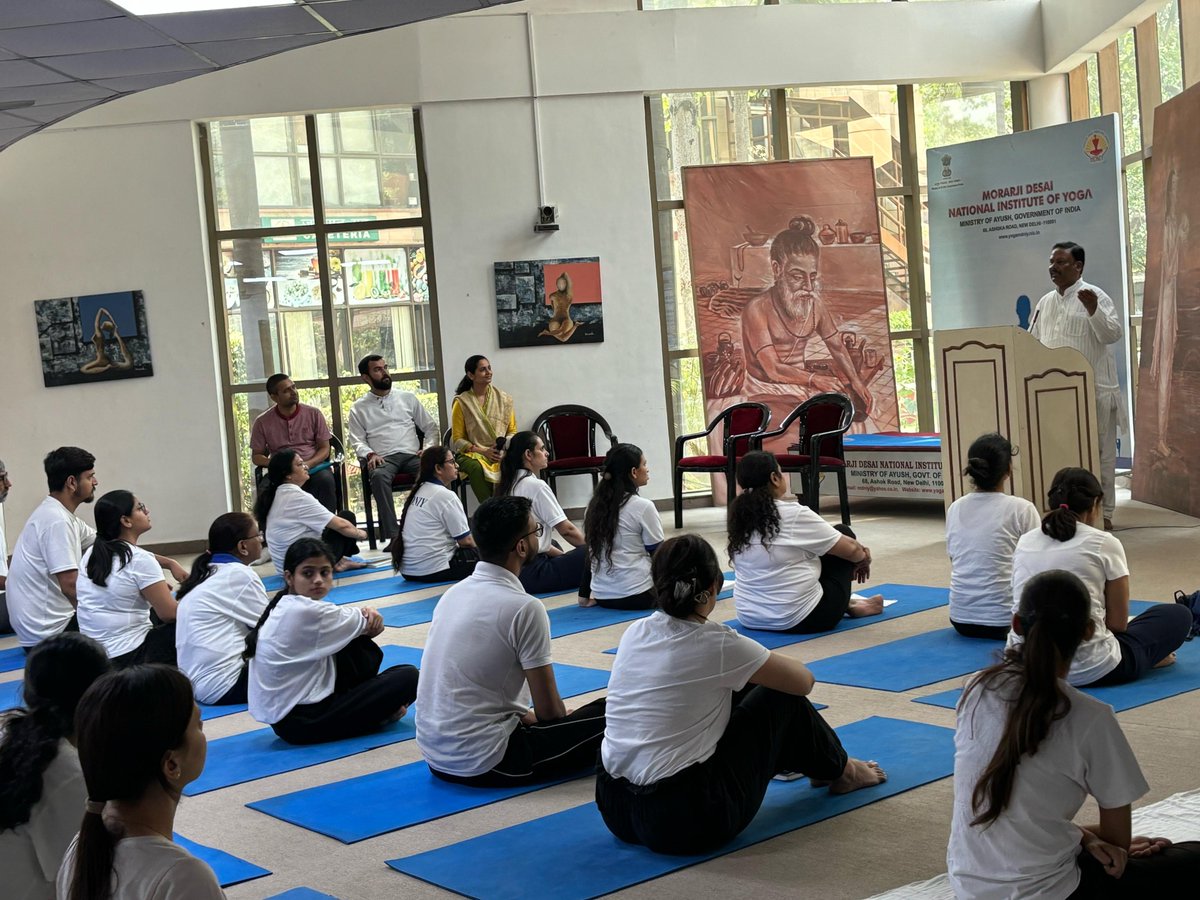 mdniy's tweet image. A Shatkarma Workshop was organised for the offline and online batches of the 3-Month Certificate Course in Yoga for Protocol Instructors (CCYPI) at MDNIY, aimed at enhancing students’ practical understanding of yogic cleansing practices. #Yoga #MDNIY #Ayush #IDY2025
@moayush