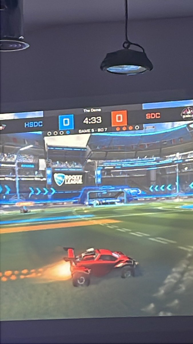 Absolutely incredible #RocketLeague game from both teams so far, <a href="/sdcseagulls/">SDC Seagulls</a> currently in the lead but <a href="/HSDC_Esports/">HSDC Esports</a> is slowly making a come back it seems. Who knows what could happen next…