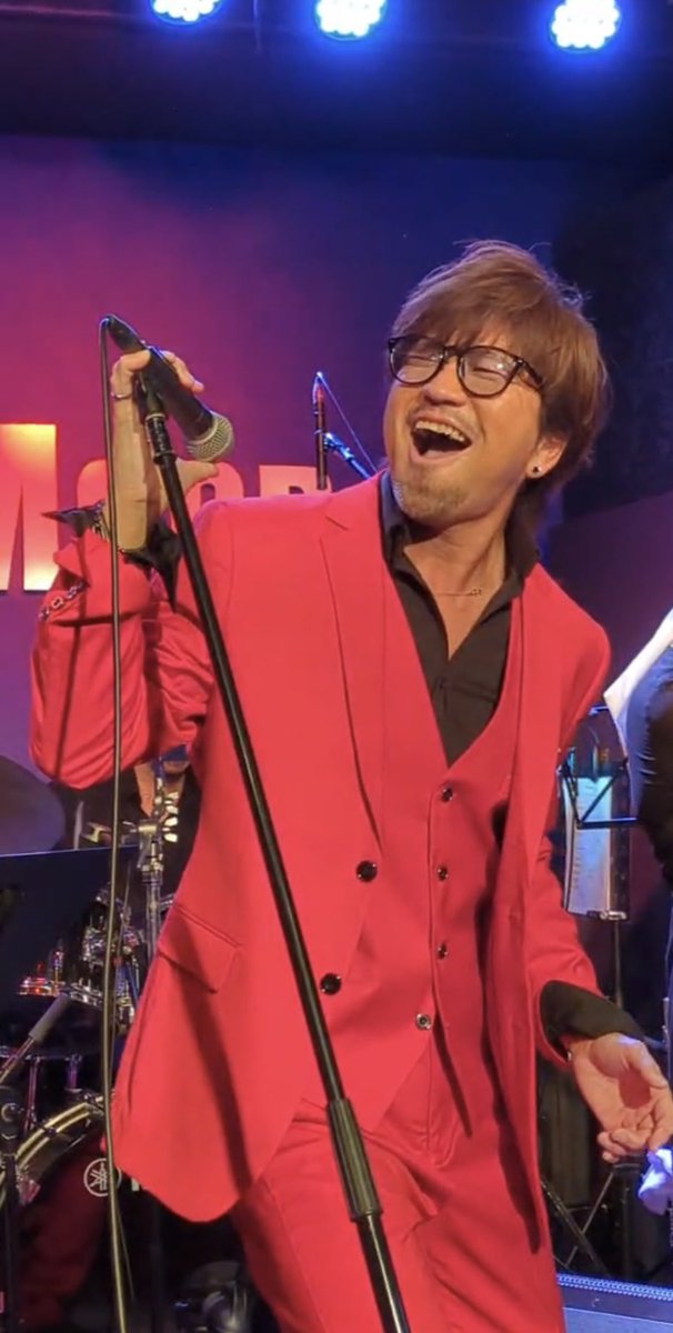 famTWUNE's tweet photo. PARISTAR LIVE!
いっしょに盛り上がれて
サイコ〜でした!ありがとう
また呼んでねー!
TWUNEを宜しく(笑)
あ、
ゆるい常YouTubeも観て〜
https://t.co/vfBHXS9TS3
(*´∇`*)/
#PARISTAR
#TWUNE
#5/23常演会西川口 https://t.co/iVJmJj4E76