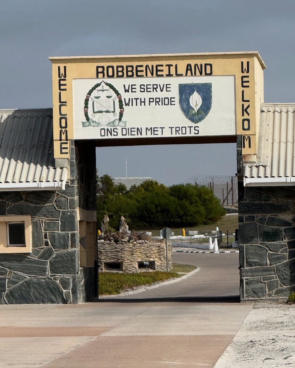 trufm's tweet photo. #KasiTour

Dr. Klass takes us beyond the textbook version of Robben Island to unpack its legacy, its lessons, and the spirit of freedom it still carries.

#LunchTimeShandis https://t.co/cTBFC3sW6Z