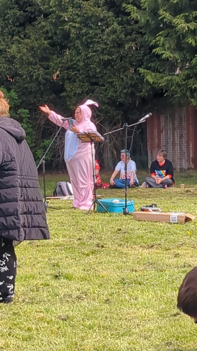 Ashlie calls on friends and neighbours to join the call to millionaire landlord "Mr Grosskopf, make our homes safe." <a href="/NEF/">NEF</a> <a href="/LRUNewhamLeyton/">London Renters Union - Newham & Leytonstone</a> <a href="/gmtenantsunion/">Greater Manchester Tenants Union</a>