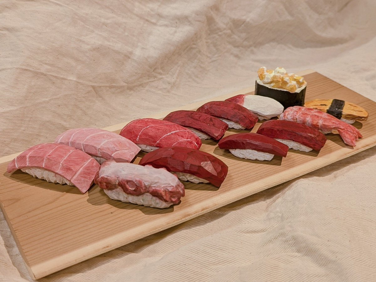 木彫りの握り寿司です！
#木彫り教室生徒作品
日本橋三越カルチャーサロンでの作品