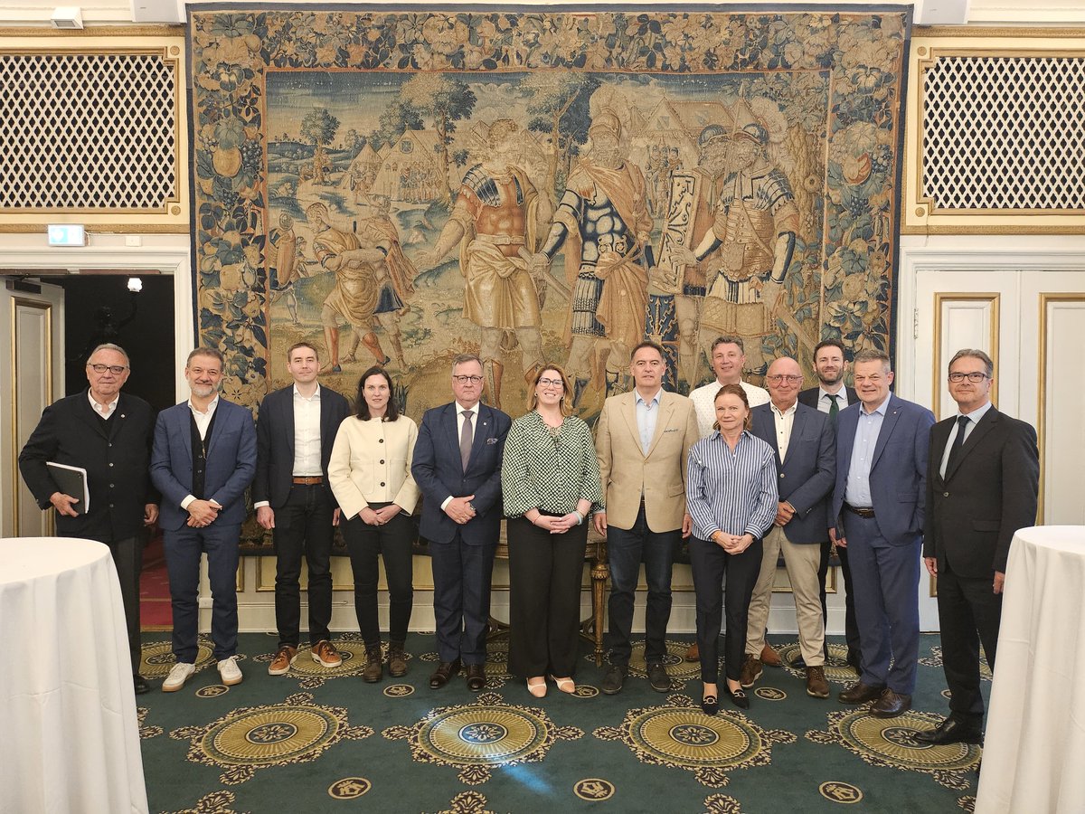 HOTREC_EUROPE's tweet photo. Kicking off Day 1 of HOTREC’s 90th General Assembly in Oslo!

Opening speeches, EU policy updates, sustainable hospitality, and Members' Corner today!

Important discussions on AI, trends &amp; gastronomy tomorrow.

Thanks to NHO Reiseliv for hosting! https://t.co/YAKQ6vKaOm