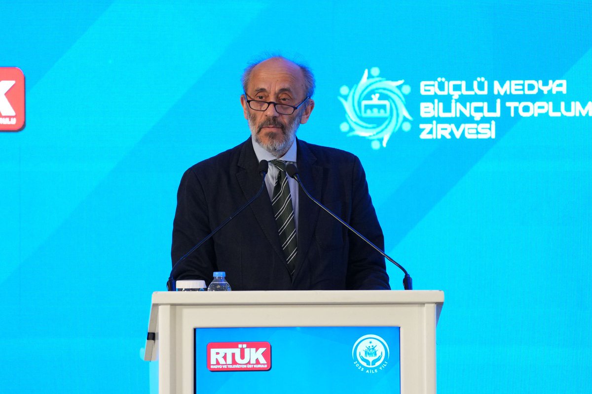 rtuk_account's tweet photo. Ankara Bilim University Rector Prof. Dr. Yavuz Demir: “I believe it is essential for anyone speaking on screen, on the radio, or in the press to inform the public to have a proper command of language, and I will pursue it.”

#StrongMediaConsciousSociety 
@profyavuzdemir https://t.co/2U3yT02ypD
