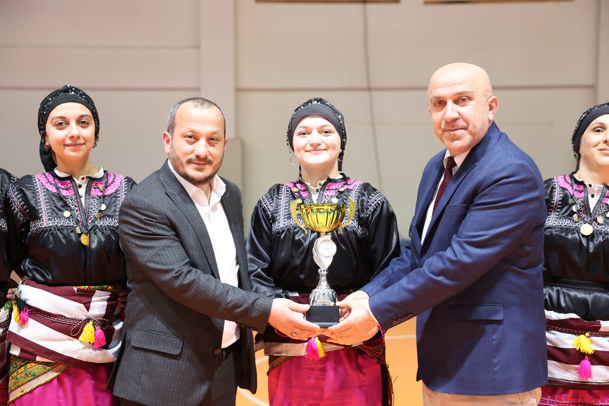 GSB_Trabzon's tweet photo. Beşikdüzü'nden Çifte Gurur!

Beşikdüzü Spor Voleybol Takımımız, Bölgesel Lig’de sergilediği üstün performansla şampiyon olarak Kadınlar Voleybol 2. Ligi’ne yükselme başarısı gösterdi. https://t.co/FkxVeRVTap