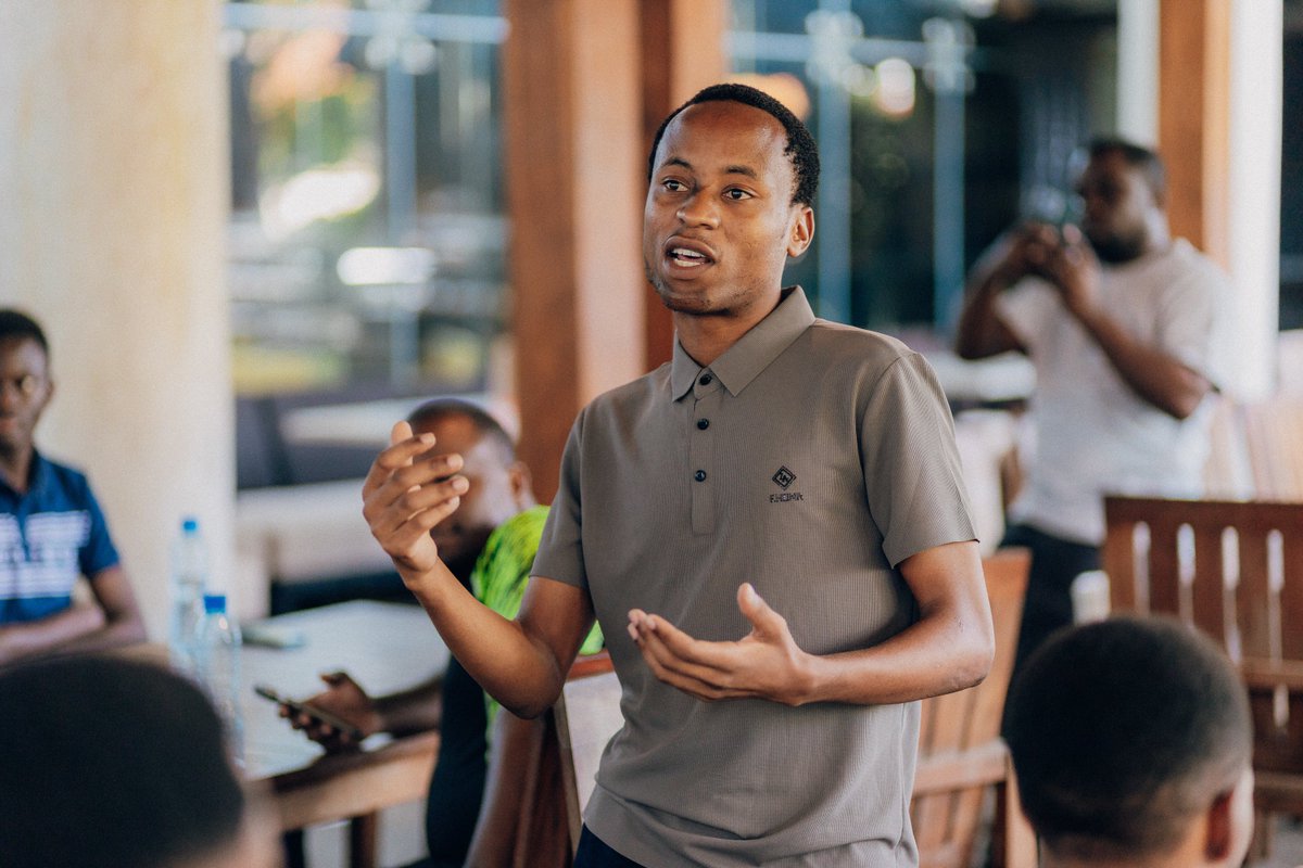 intelligencefx tweet media