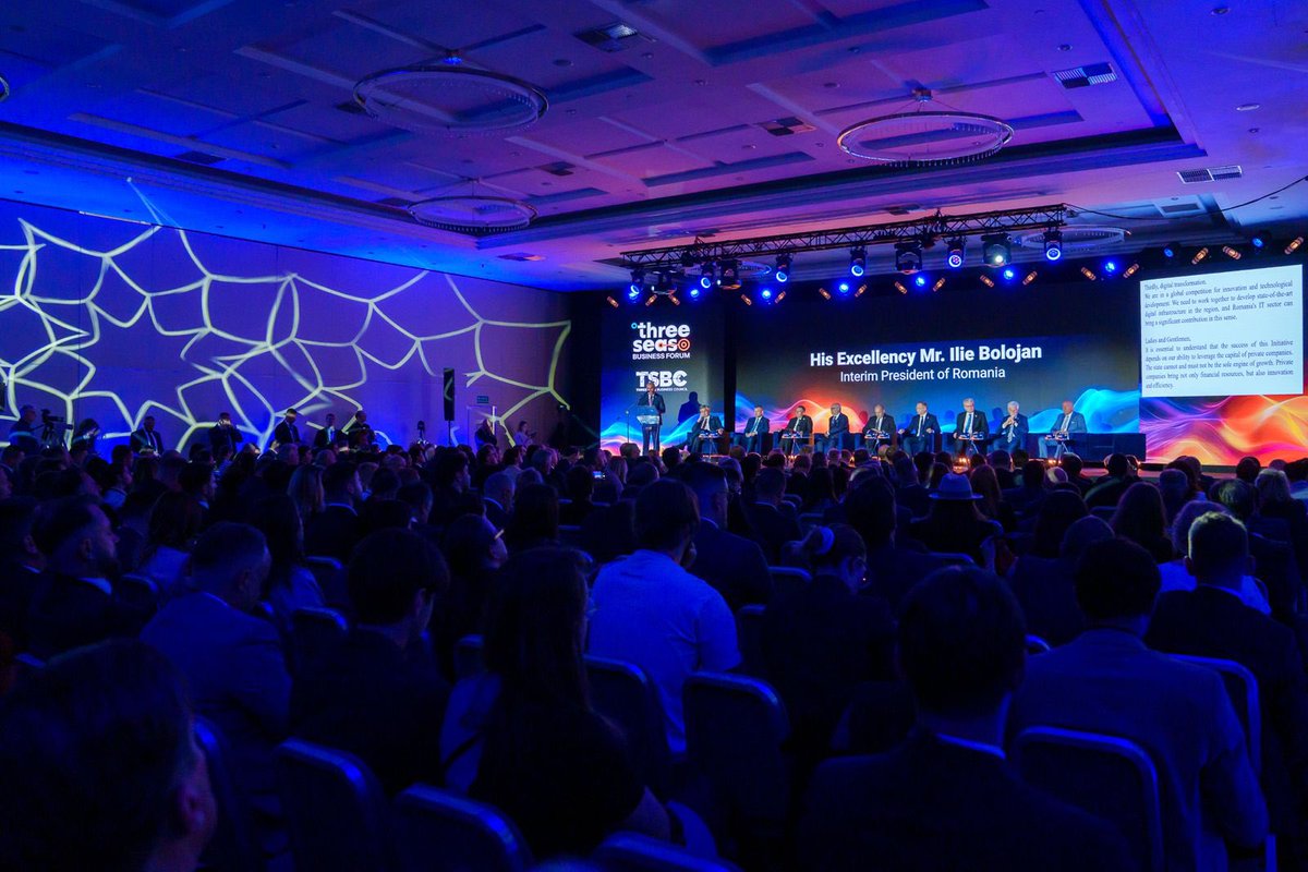 At the Business Forum of the #3SI in Warsaw, I underscored Romania’s priorities regarding energy connectivity, transport infrastructure, and digital transformation. Our future depends on the involvement of the private sector and our capacity to harness regional potential.