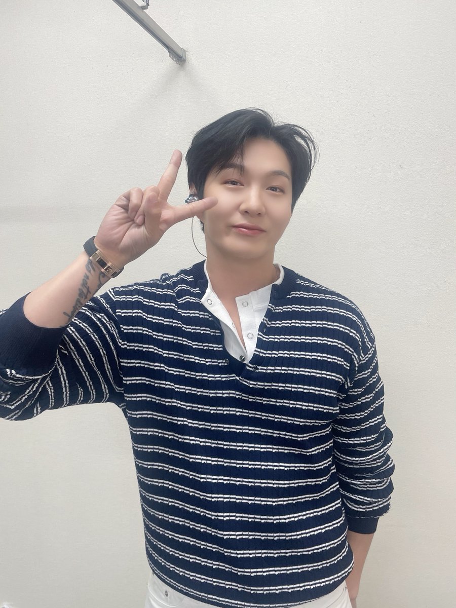 LeeCS_Official's tweet photo. [📸] ✨250429 2025 LEECHANGSUB FANMEETING IN JAPAN～With You, Always - TOKYO✨

zz6친💙멜로디와 창섭 군의 웃음 가득한
도쿄에서의 팬미팅도 모두 종료 ♡〜٩( ˃́▿˂̀ )۶〜♡

헤어짐은 아쉽지만 우린 또 다시 만날테니까.ᐟ.ᐟ
늘 그렇듯 건강하게 잘 지내기〰 약속🤙

#이창섭 #LEECHANGSUB https://t.co/60nHixuLgj