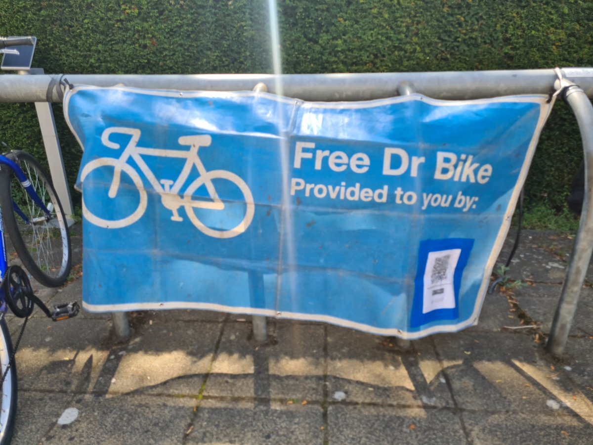 CambPsych's tweet image. 🚲 Need a tune-up? The University Bike Doctor is here to help!
🔧 Quick fixes, expert advice & service on-site.
🌱 Part of our Green Impact efforts to support sustainable travel.
📍 Book: bikeworks.org.uk/mobile-mechani…
#GreenImpact @CambridgeSust @cambridgesust @CUsustainabilityteam
