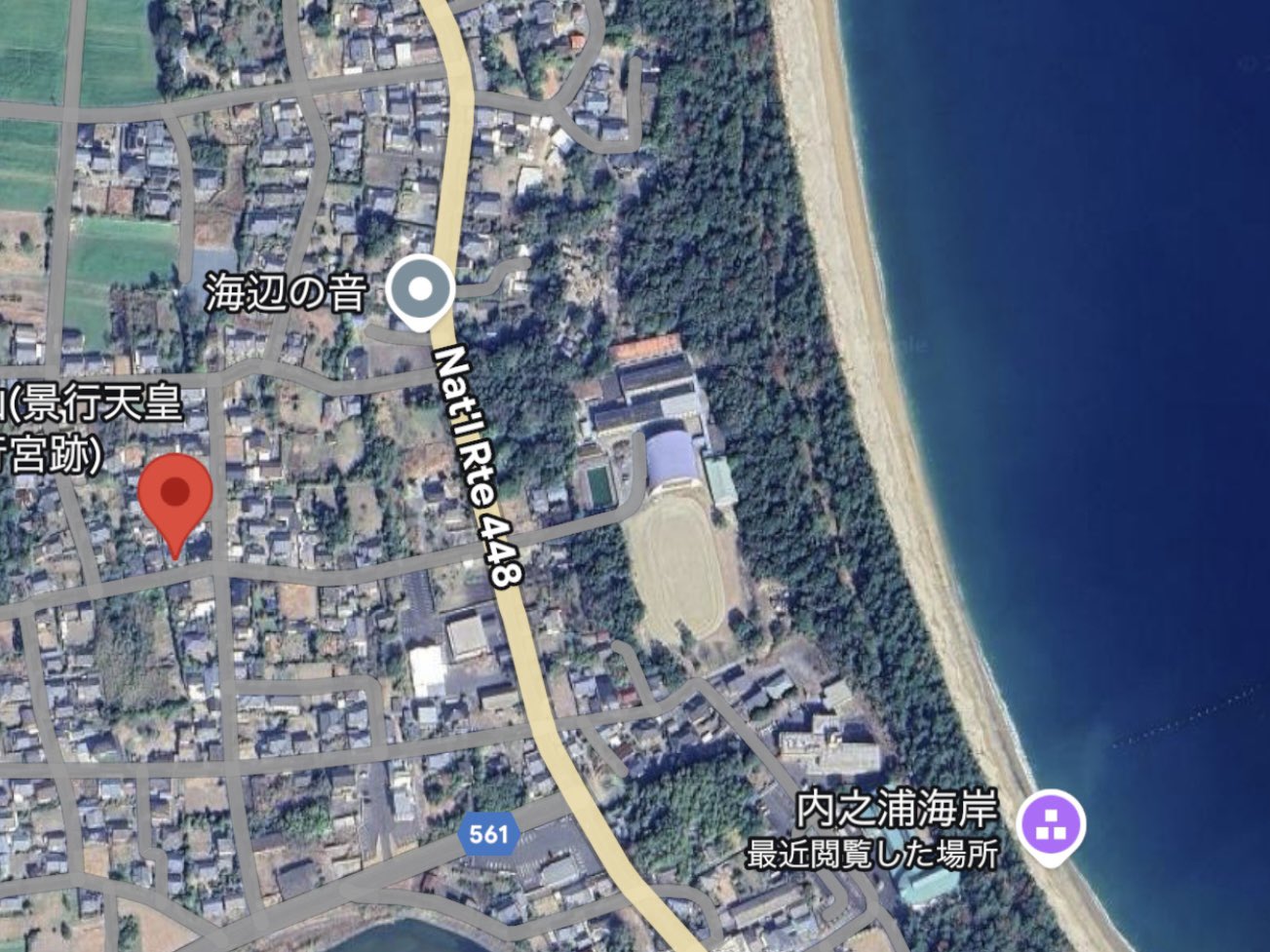 石壁に守られて