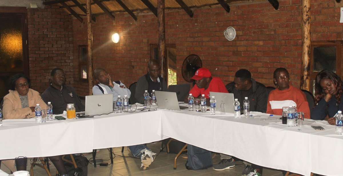 CALR (@calr_) on Twitter photo 1/ #Gweru <a href="/CALR_/">CALR</a> is concluding a crucial Training of Trainers workshop, supported by <a href="/euinzim/">EU Delegation to Zimbabwe 🇪🇺</a> & in collaboration with <a href="/AllianceofCBOs/">Alliance for Community Based Organizations(ACBOs)</a> & <a href="/YoungWomenInst/">Young Women</a>
Representatives from impactful organisations like Macheke News, Manica Youth Assembly, Girls and Women Empowerment 1/ #Gweru <a href="/CALR_/">CALR</a> is concluding a crucial Training of Trainers workshop, supported by <a href="/euinzim/">EU Delegation to Zimbabwe 🇪🇺</a> & in collaboration with <a href="/AllianceofCBOs/">Alliance for Community Based Organizations(ACBOs)</a> & <a href="/YoungWomenInst/">Young Women</a>
Representatives from impactful organisations like Macheke News, Manica Youth Assembly, Girls and Women Empowerment