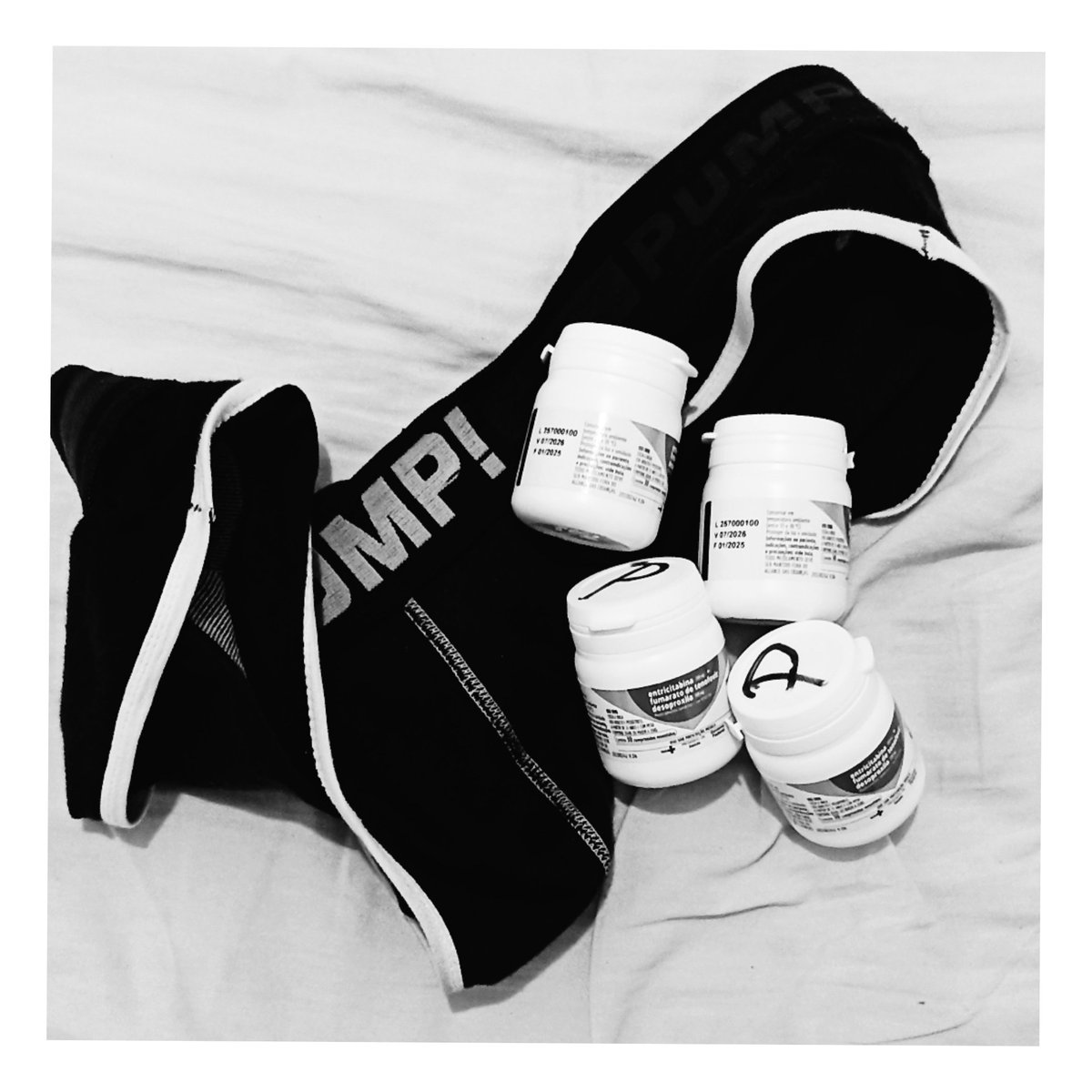 Cuidem-se e aproveita e vem cheirar minha cueca!!!