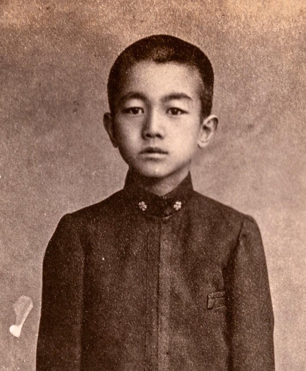 本日は昭和天皇のお誕生日です。 画像は学習院の初等学科（小学校 