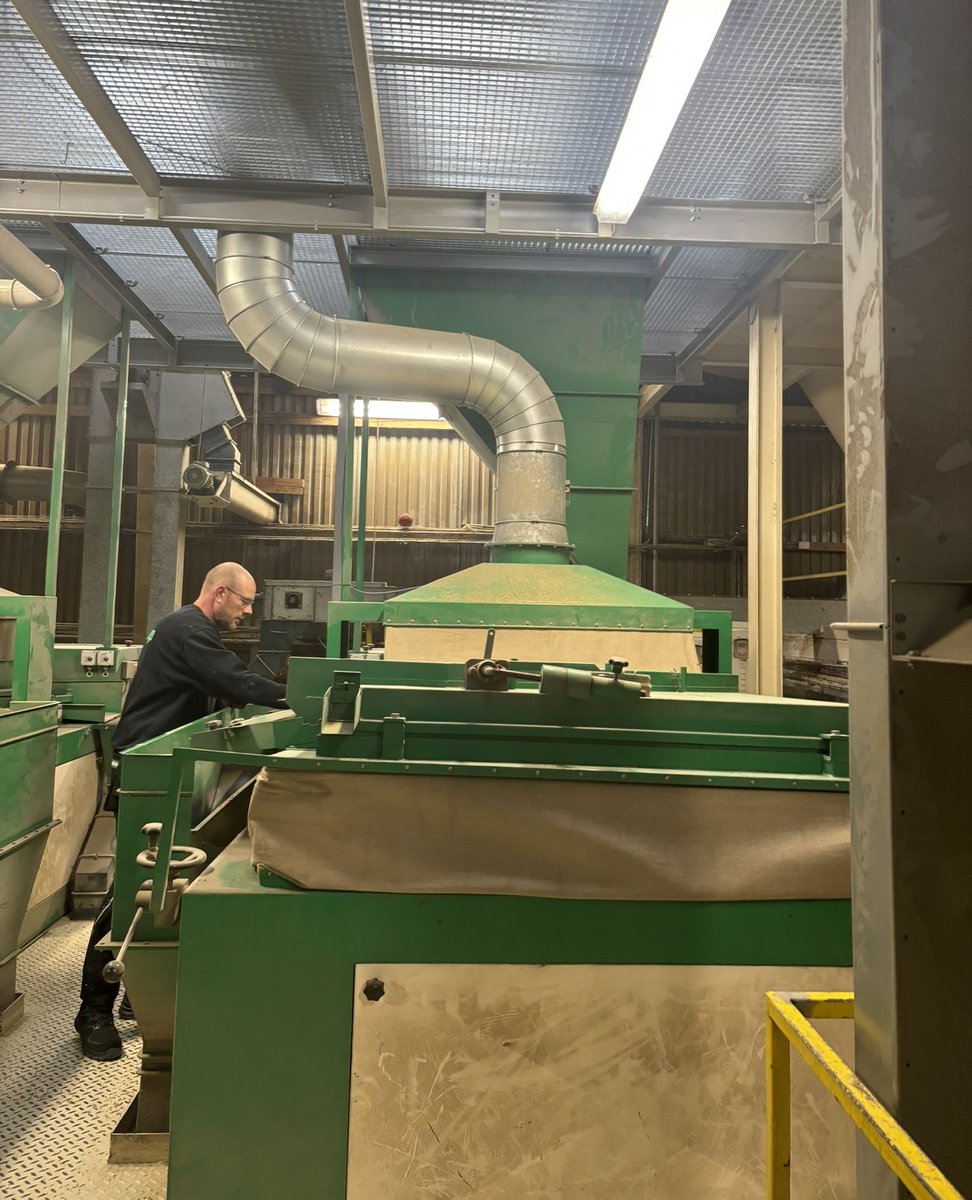 WestrupApS's tweet photo. Why choose a Service Contract for your new machines?
- Smooth start to the season  
- On-site qualified technicians offering process improvements  
- Visibility on future maintenance needs  
- Improved efficiency and reliability of your equipment  

#Westrup #EquippedForChange https://t.co/Ko8i3wnLhk