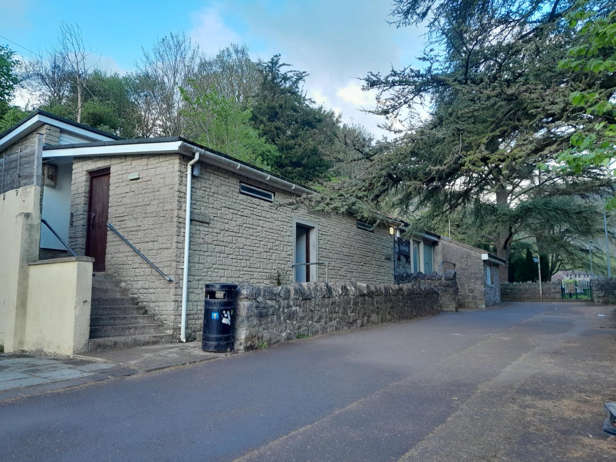 Cheddar Parish Council are pleased to announce that following Somerset Council’s decision to close all public toilets, a legal transfer of Daghole toilets has now been completed.
A full refurbishment and modernisation project will now be undertaken.