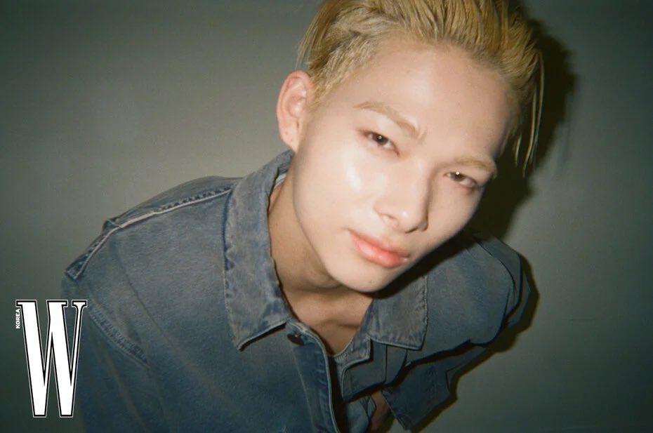 myfavniki's tweet photo. W Korea #니키 #NI_KI https://t.co/ZAguDx765Z