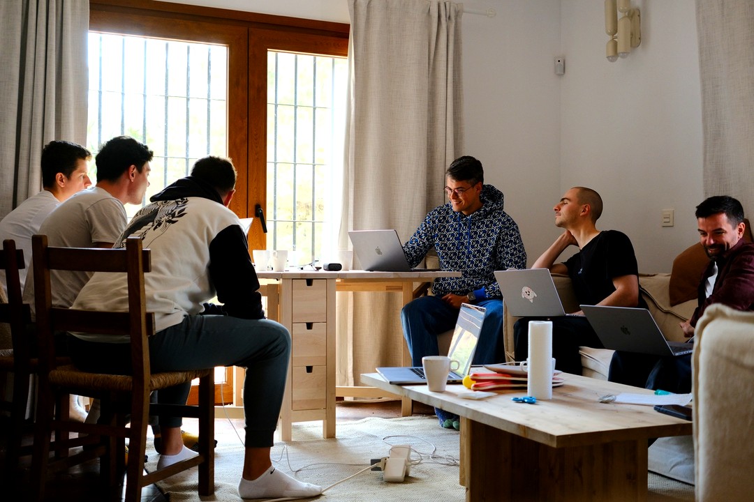 leealabs's tweet photo. There is nothing better than getting together under one roof as a team. 

Devs in the kitchen. Devs in the code.
Cooking meals, cooking dreams.
Two weeks later - we’re serving the world something unforgettable. https://t.co/js9dIRIyNG
