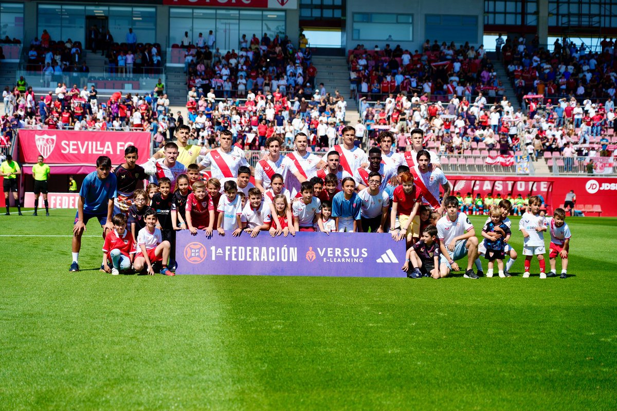 Albertofl_1's tweet image. Empate en el derbi que nos supo a poco. Gracias afición por el apoyo incondicional. Hay que seguir trabajando hasta el final para poder soñar. Vamos SAT.
